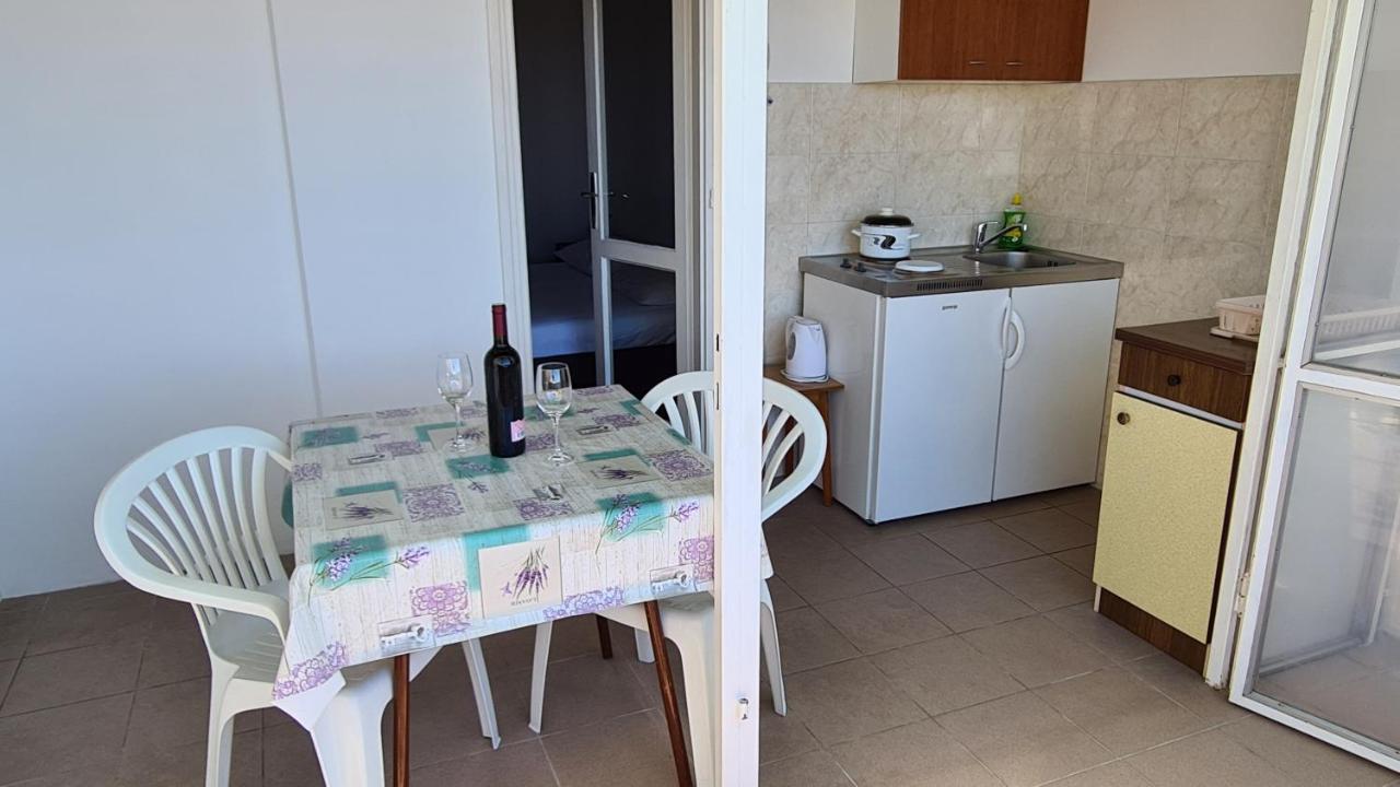 Apartments Kust Млини Екстер'єр фото
