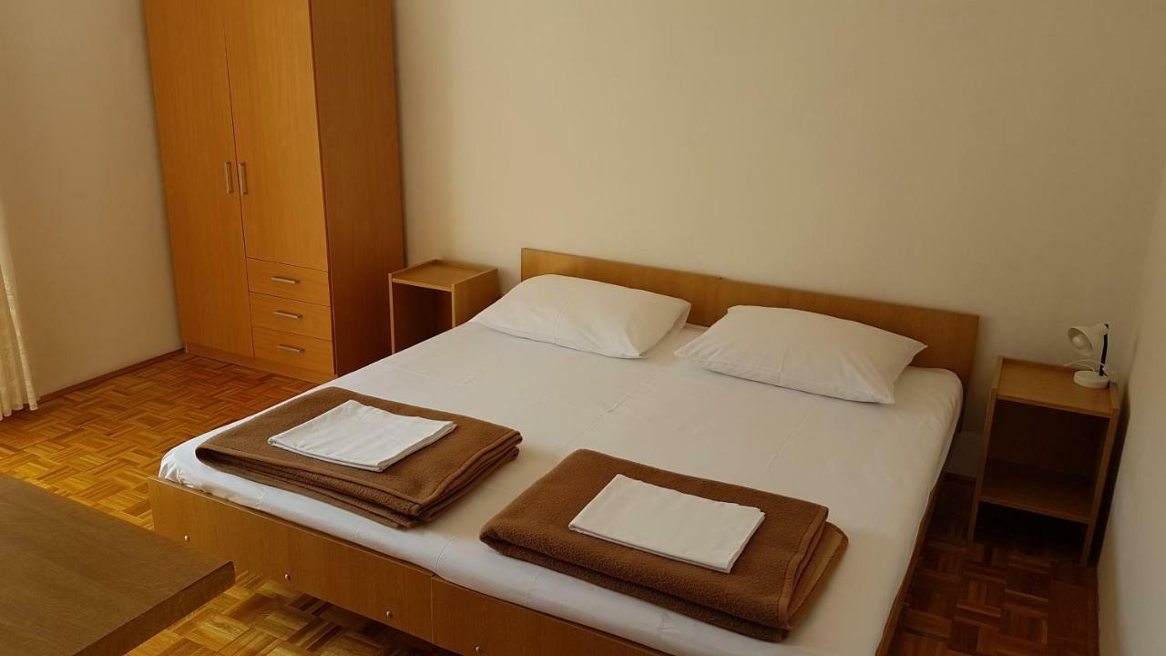 Apartments Kust Млини Екстер'єр фото